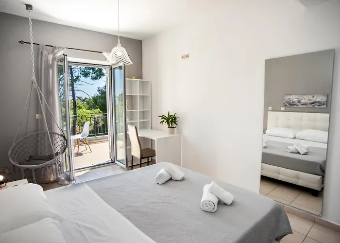 Gravanis Ir Villa Pesádha