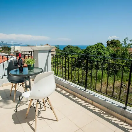 Gravanis Ir Villa Pesádha