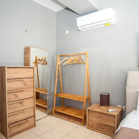 Gravanis Ir Vila *